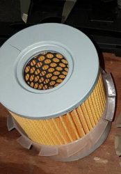 Kubota L1-85 egytengelyes traktorhoz való levegő szűrő eladó Kubota L1-85 egytengelyes traktorhoz való levegő szűrő eladó